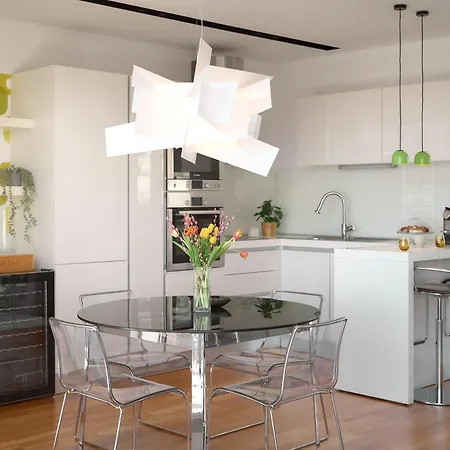 Sun Penthouse شقة *