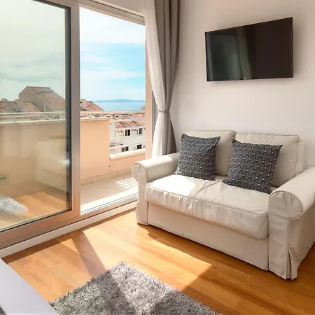 Sun Penthouse سبليت