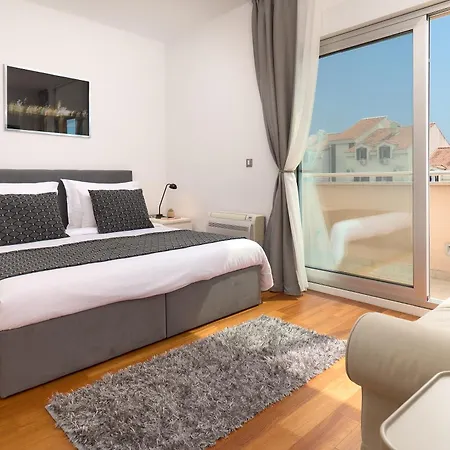 Sun Penthouse 아파트